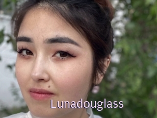 Lunadouglass