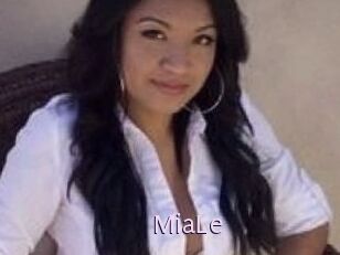 Mia_Le